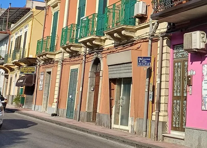 Welcoming * Giardini-Naxos